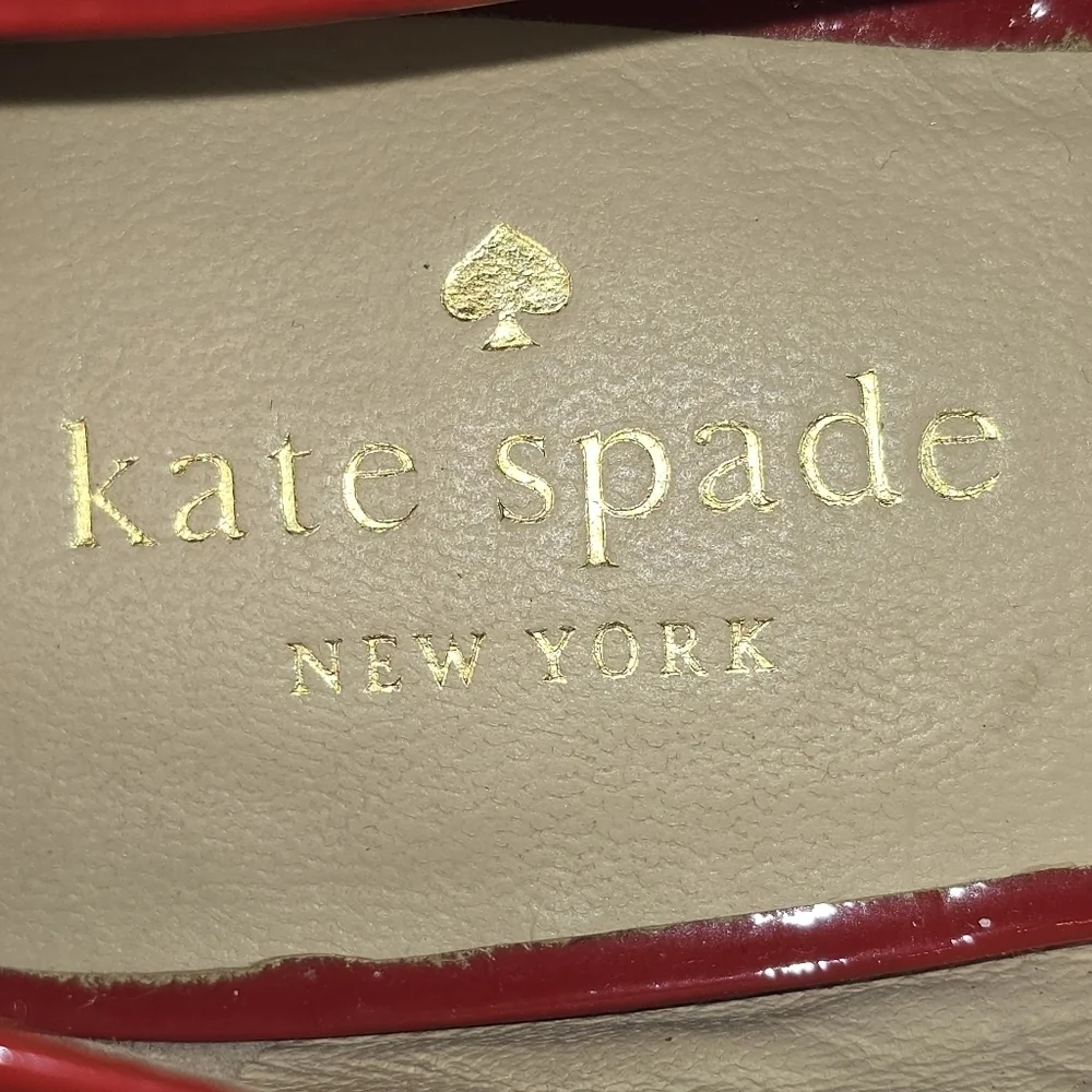 KATE SPADE NEW YORK ERICA RED PATENT FLATS WOMENS SIZE 6 1/2 EUC